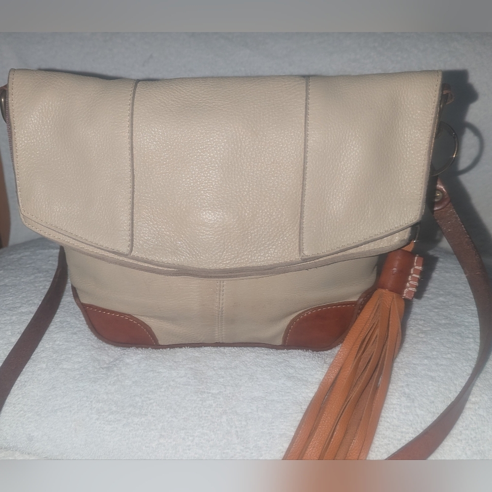Will Leather Goods Cream and Tan Crossbody Bag with Tassel